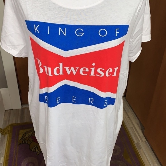TORRID classic fit crew tee, Budweiser beer - Picture 6 of 6